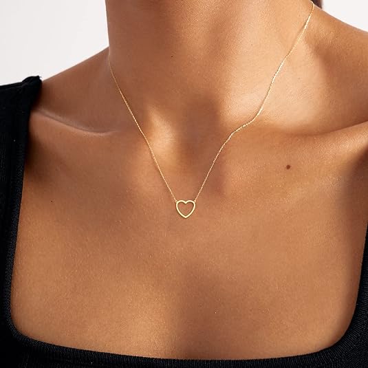 Cute Heart Necklace Tiny 14k Gold Heart Pendant Choker Necklaces Small Gold Love Open Heart Chain Necklace for Women Dainty Gold Necklace Gifts for Her